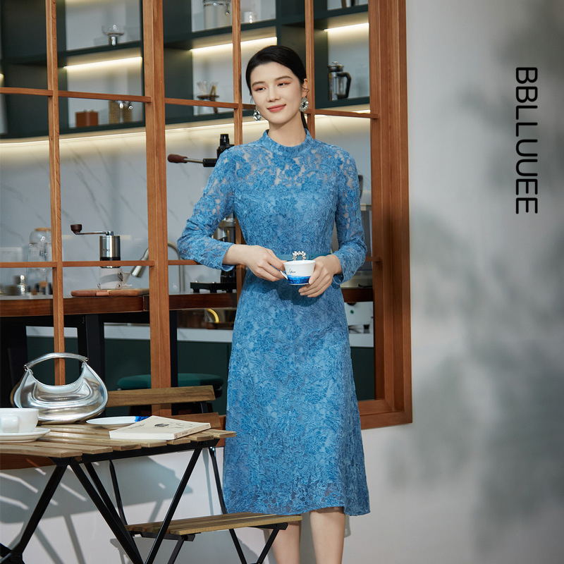 复古蕾丝雅致BBLLUUEE