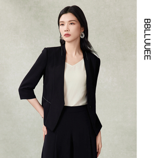 新款 BBLLUUEE 女2025秋装 通勤无领百搭西装 V领短外套 粉蓝衣橱时尚