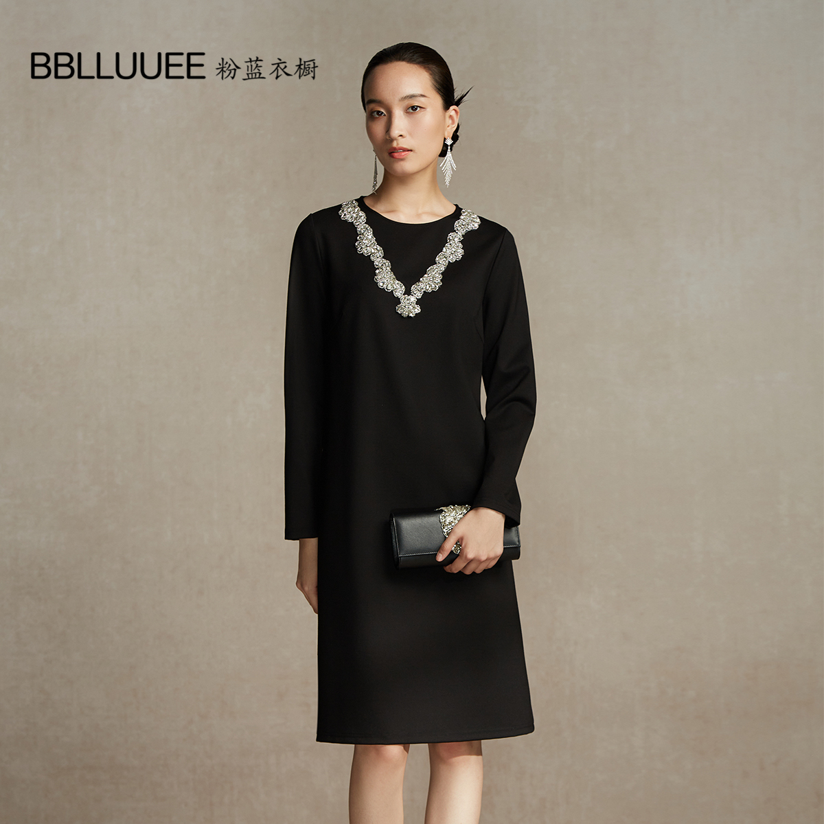 优雅气质奢华针织小黑裙