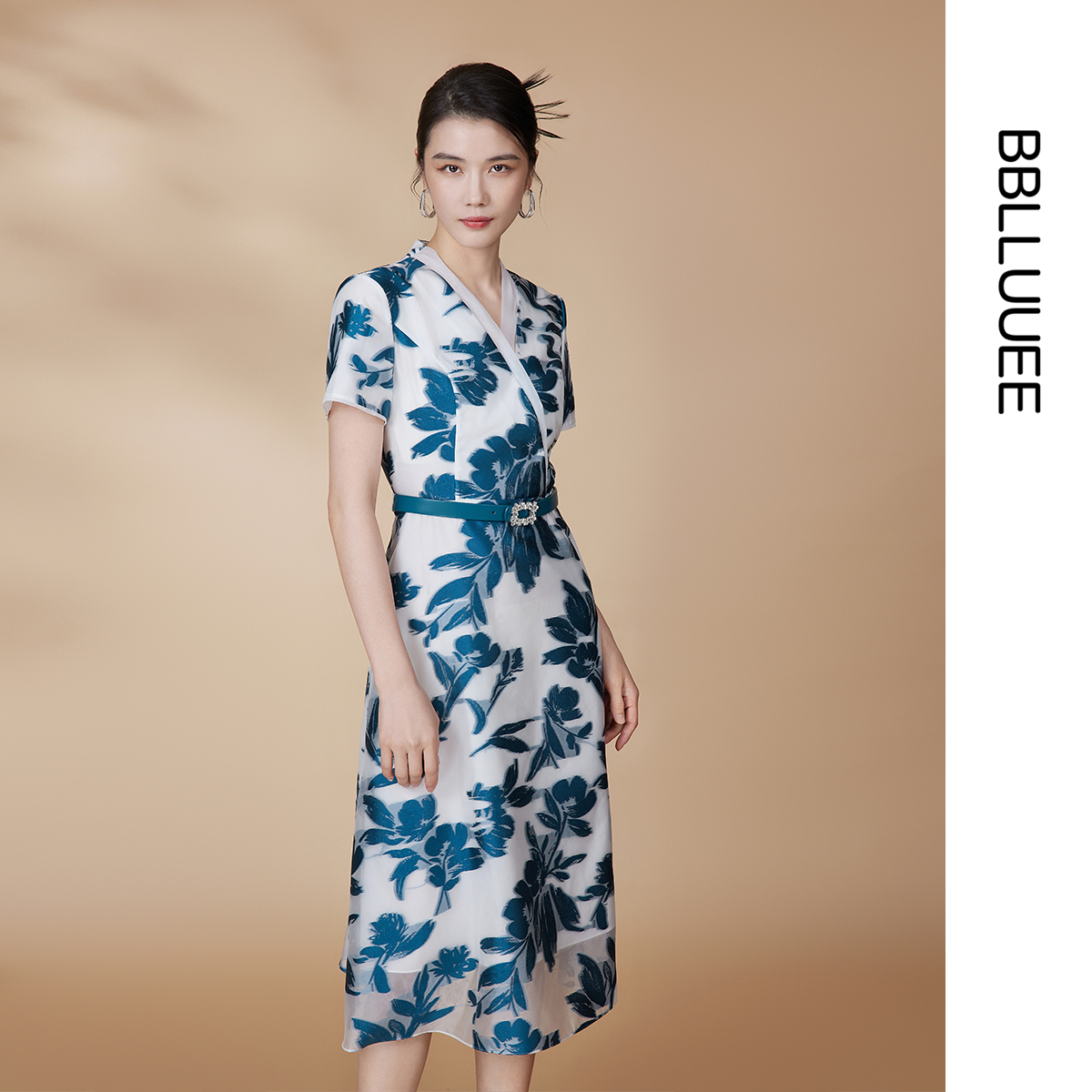 东方感肌理提花礼服裙 欧根纱V领短袖连衣裙