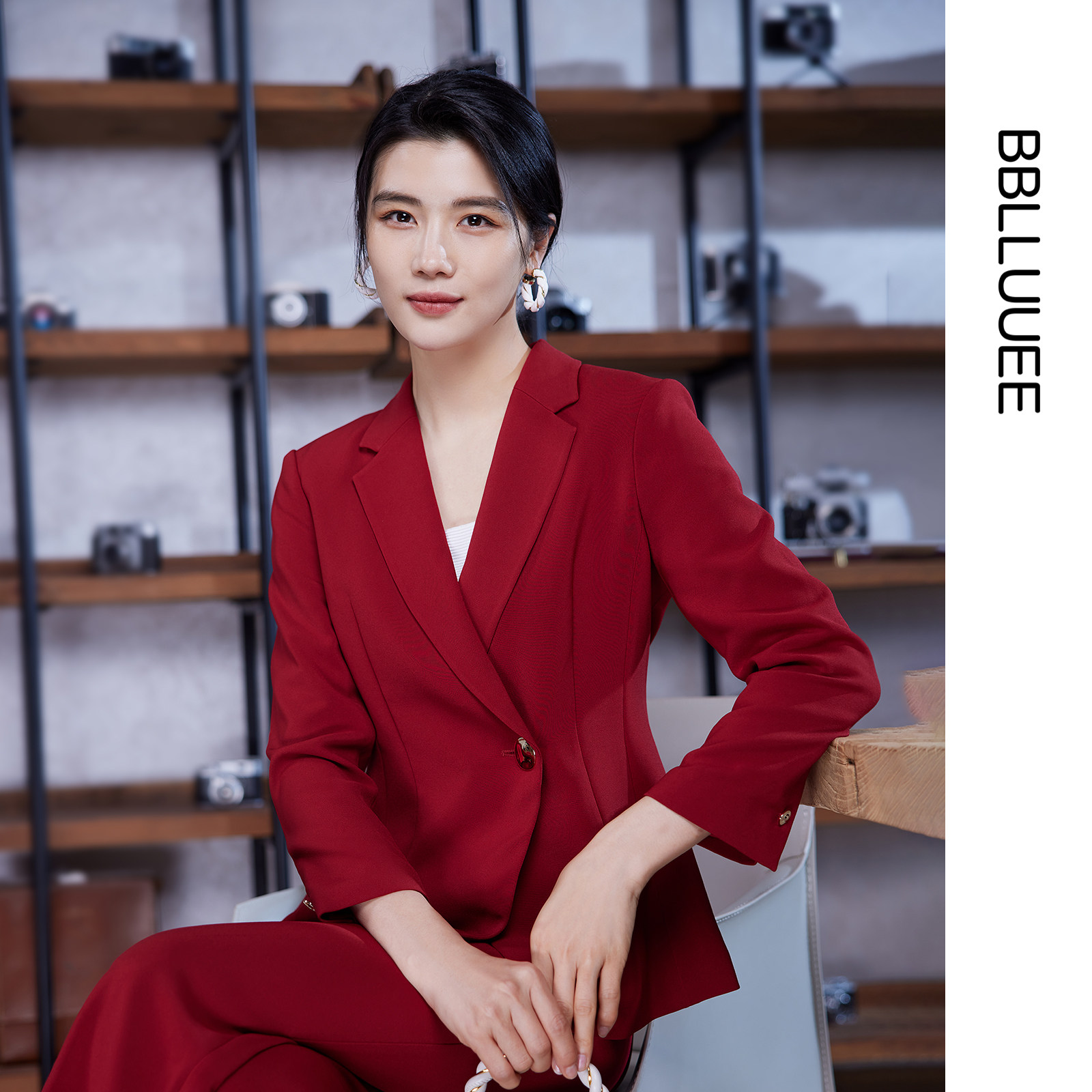 【商场同款】BBLLUUEE粉蓝衣橱春装经典时尚职场一粒扣西装外套女