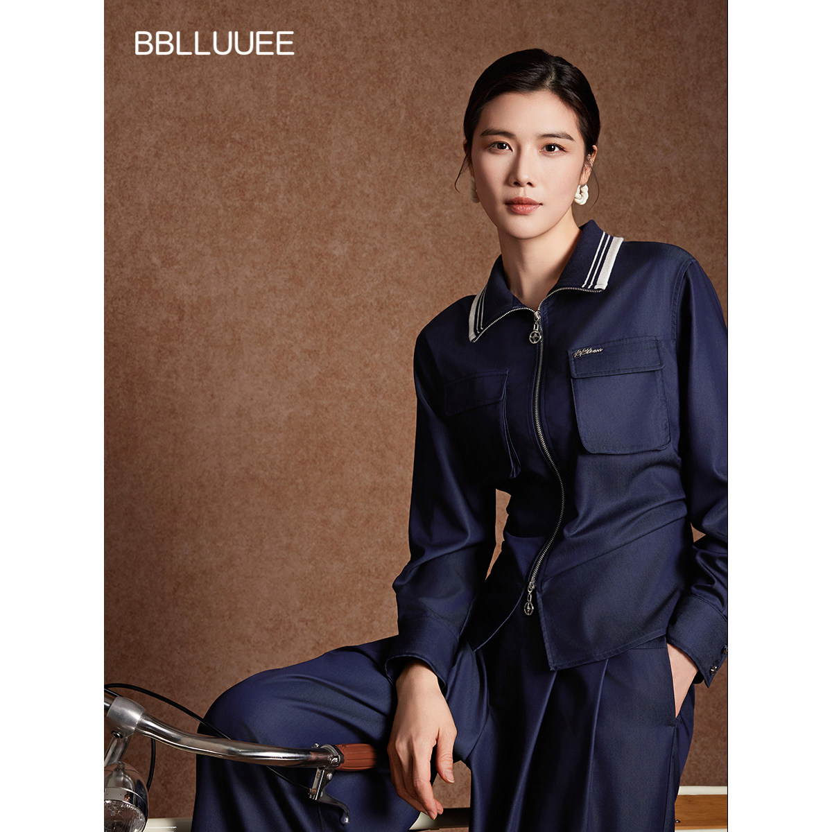 【时尚减龄】BBLLUUEE/粉蓝衣橱2026春女装新款工装风牛仔两件套,女装/女士精品,时尚套装,淘宝优惠券,粉丝福利购,淘宝优惠卷