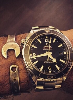 欧美时尚潮款复古怀旧机车工业男生女士情侣单头扳手开口手环镯子