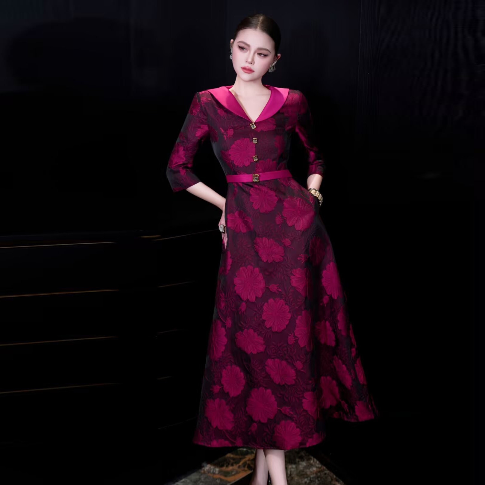 2026春夏高级感娃娃领七分袖提花连衣裙女收腰显瘦气质优雅复古裙