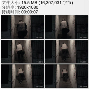 独居老人上楼梯 昏暗的灯光 高清实拍视频素材