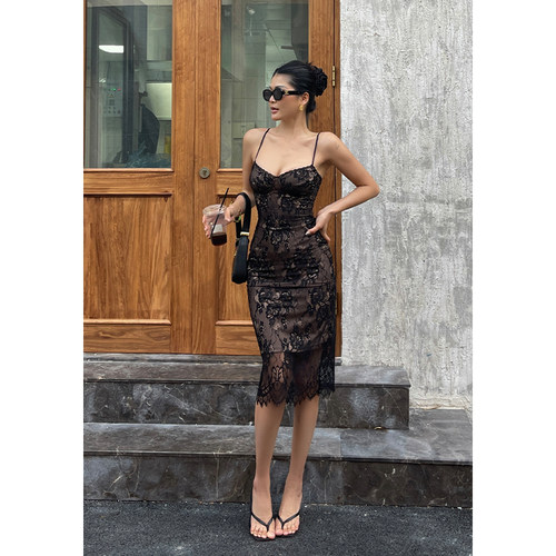 性感蕾丝吊带连衣裙女包臀裙