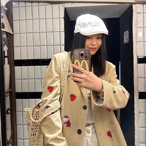 小众减龄卡通刺绣米色灯芯绒西服