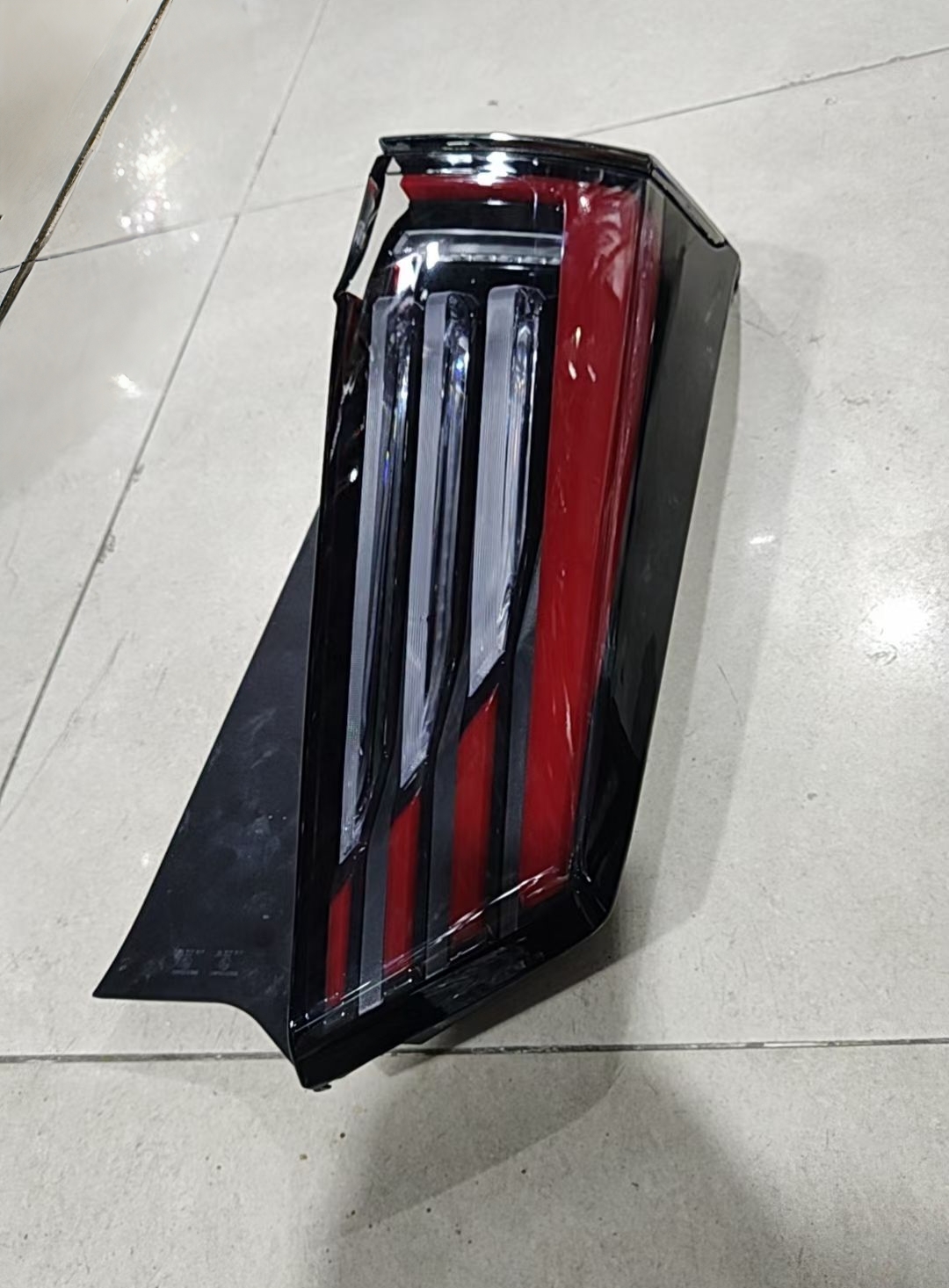 传祺E9左右尾灯M8内外尾灯中间贯穿尾灯M8宗师原厂尾灯拆车尾灯罩
