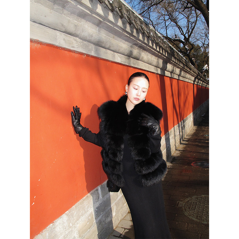 WEINISIAN朱小姐狐狸毛遮肉显瘦马甲女冬2025新款真皮草无袖外套,女装/女士精品,皮草,淘宝优惠券,粉丝福利购,淘宝优惠卷
