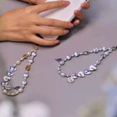 星巴克C家联名青花瓷手机链