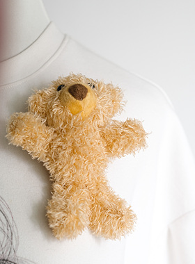 衣服胸针配件小熊迷你 别针甜美动物diy配饰卡通可爱情侣挂件明星