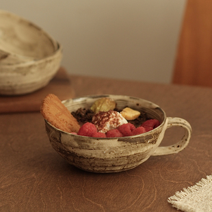 胡桃集市日式复古侘寂做旧把手碗麦片碗早餐碗釉下彩沙拉碗酸奶碗