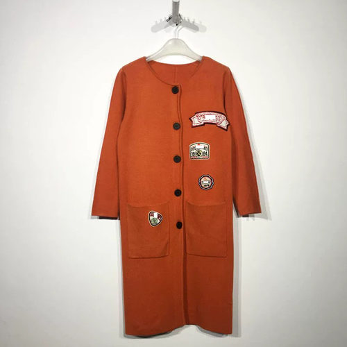 洛K系列 D85712 时尚风衣外套品牌女装折扣
