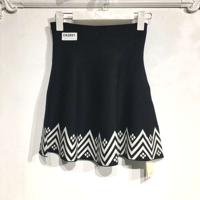 新Z系列 D82891 时尚针织短裙品牌女装折扣