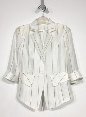 乔系列 D90135 时尚西装外套品牌女装折扣