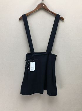 辛品牌折扣    毛呢背带裙潮款 Y23-A1115带子可拆