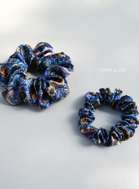 Strawberry Thief宝蓝色草莓小偷 英国Liberty莫里斯真丝缎面发圈