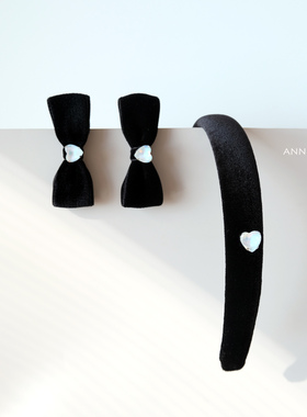 原创设计黑色丝绒爱心蝴蝶结手工边夹女复古简约侧边碎发夹发箍