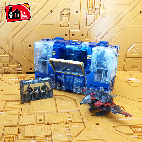 现货变形玩具透明声波金刚模型