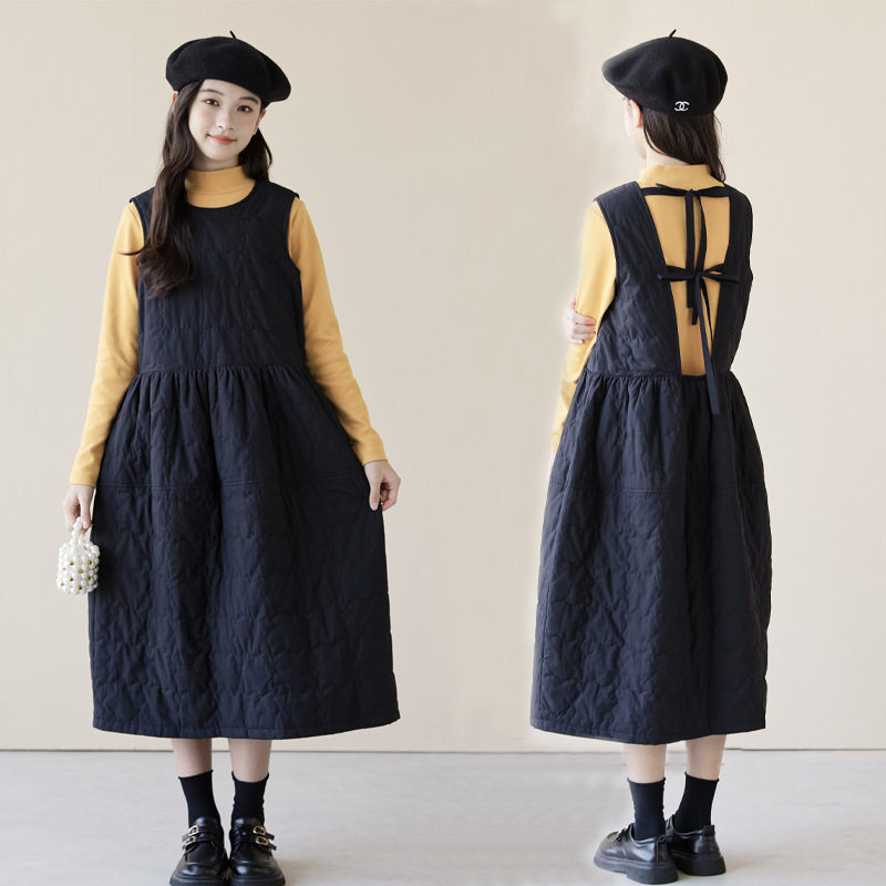 在逃少女花苞女童背心裙子秋冬中大童洋气个性夹棉加厚无袖连衣裙