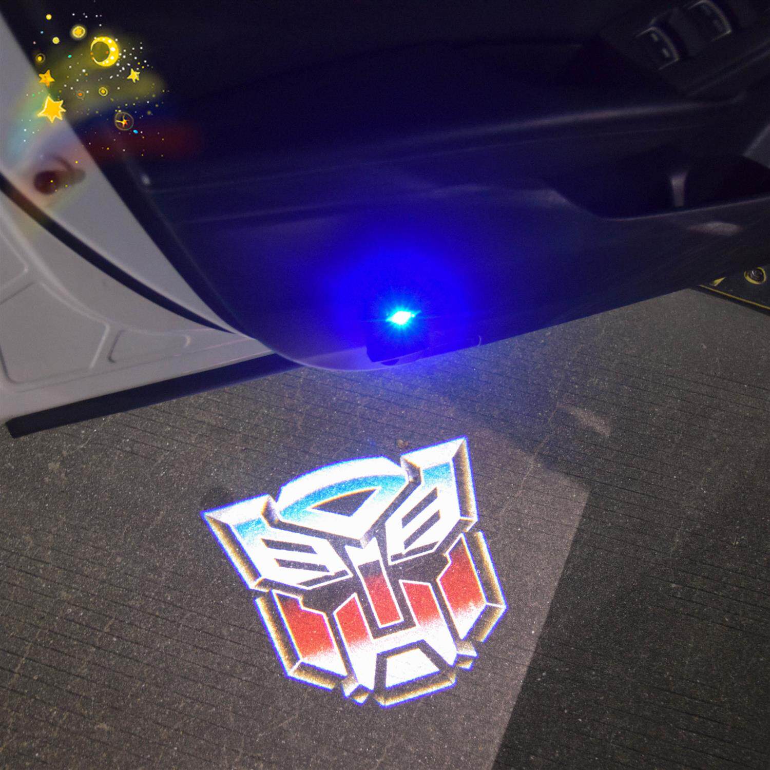 Transformers变形金刚汽车人车载好物充电无线迎宾灯投影氛围车灯