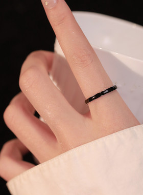 Z小姐925纯银黑色素圈戒指