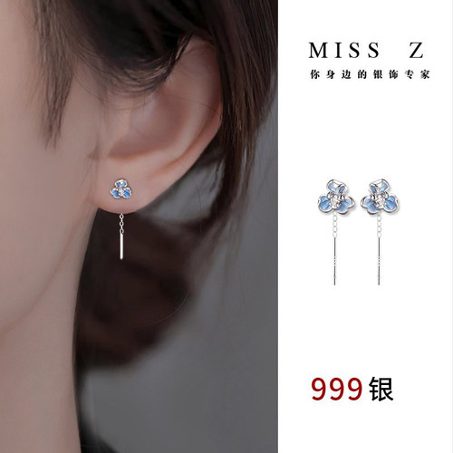 Z小姐999银蓝色花朵耳线女