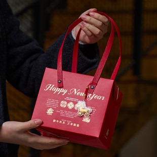 2026新年马年手提盒饼干包装盒礼品盒雪花酥牛轧糖年货礼盒空盒子