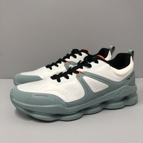 安踏神行Pro透气综合训练鞋男鞋