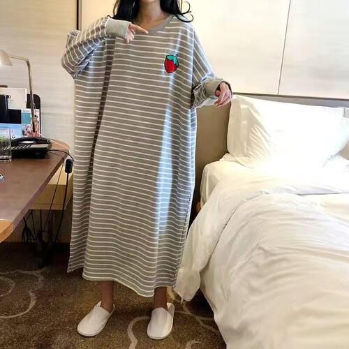 春夏秋季宽松中长款条纹长袖睡裙