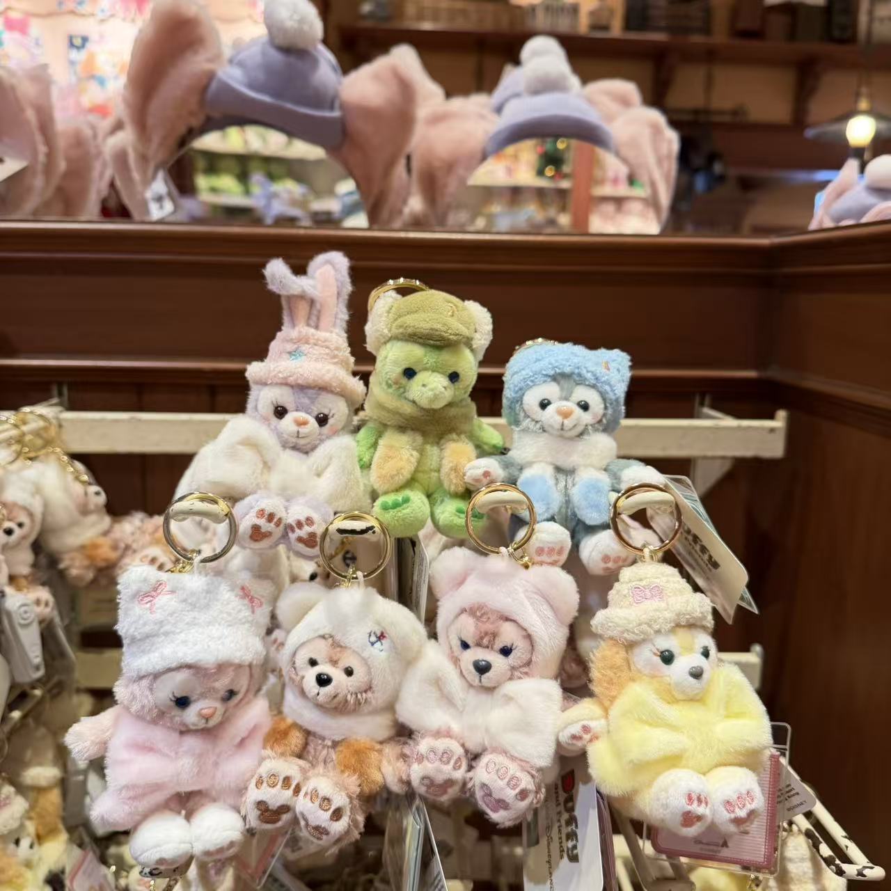 香港迪士尼 2025冬日版限定olu玲娜贝儿星黛露卡毛绒公仔坐姿挂件