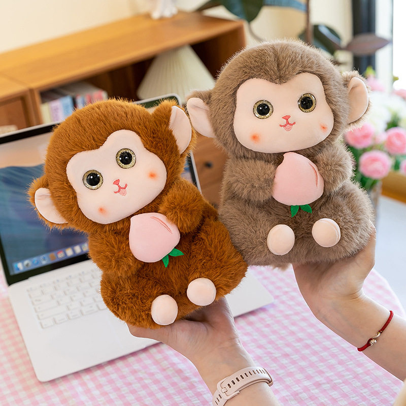 新款猴子毛绒玩具小猴子玩偶公仔坐姿抱桃猴布偶儿童生日礼物男女