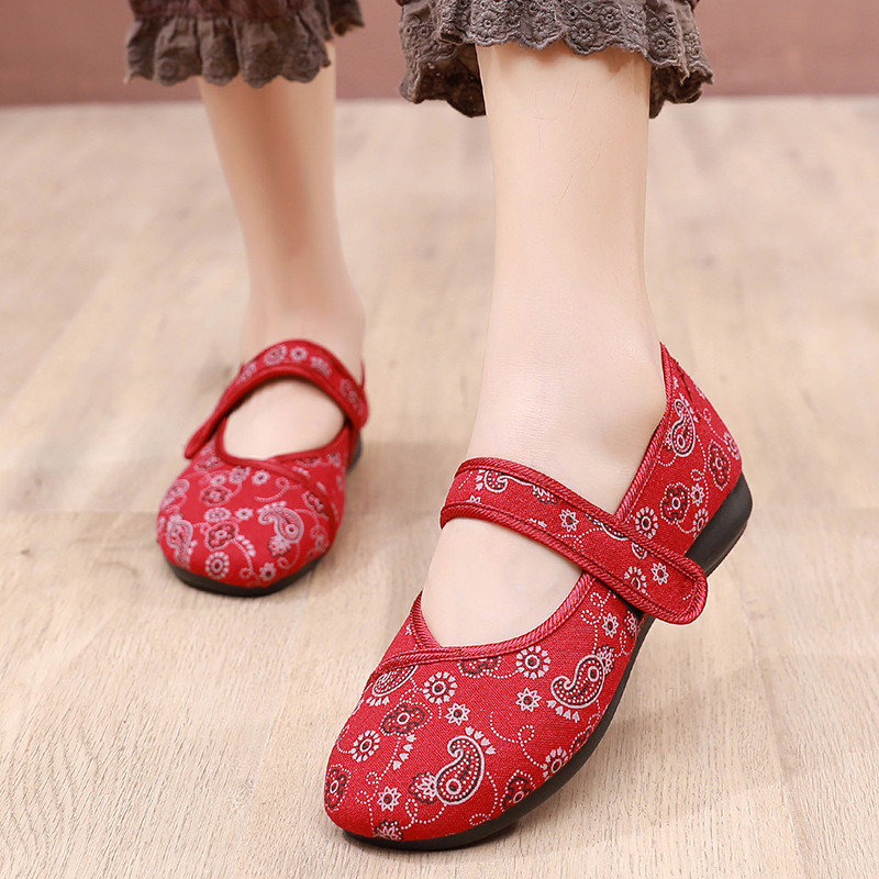 民族风软底防滑印花老北京布鞋