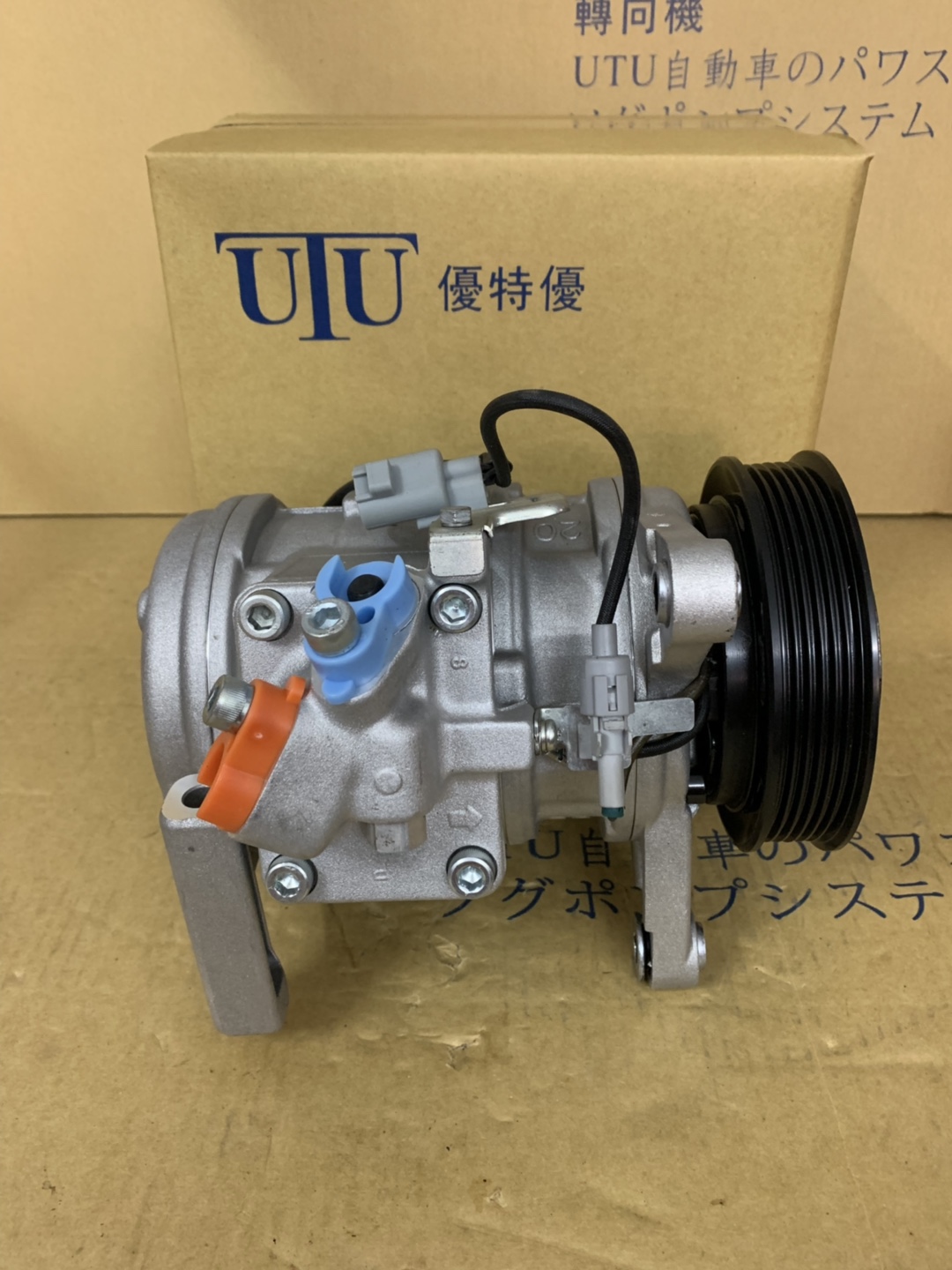 适用丰田老皇冠3.0JZS155 133凯美瑞卡罗拉 RAV4空调压缩机冷气泵