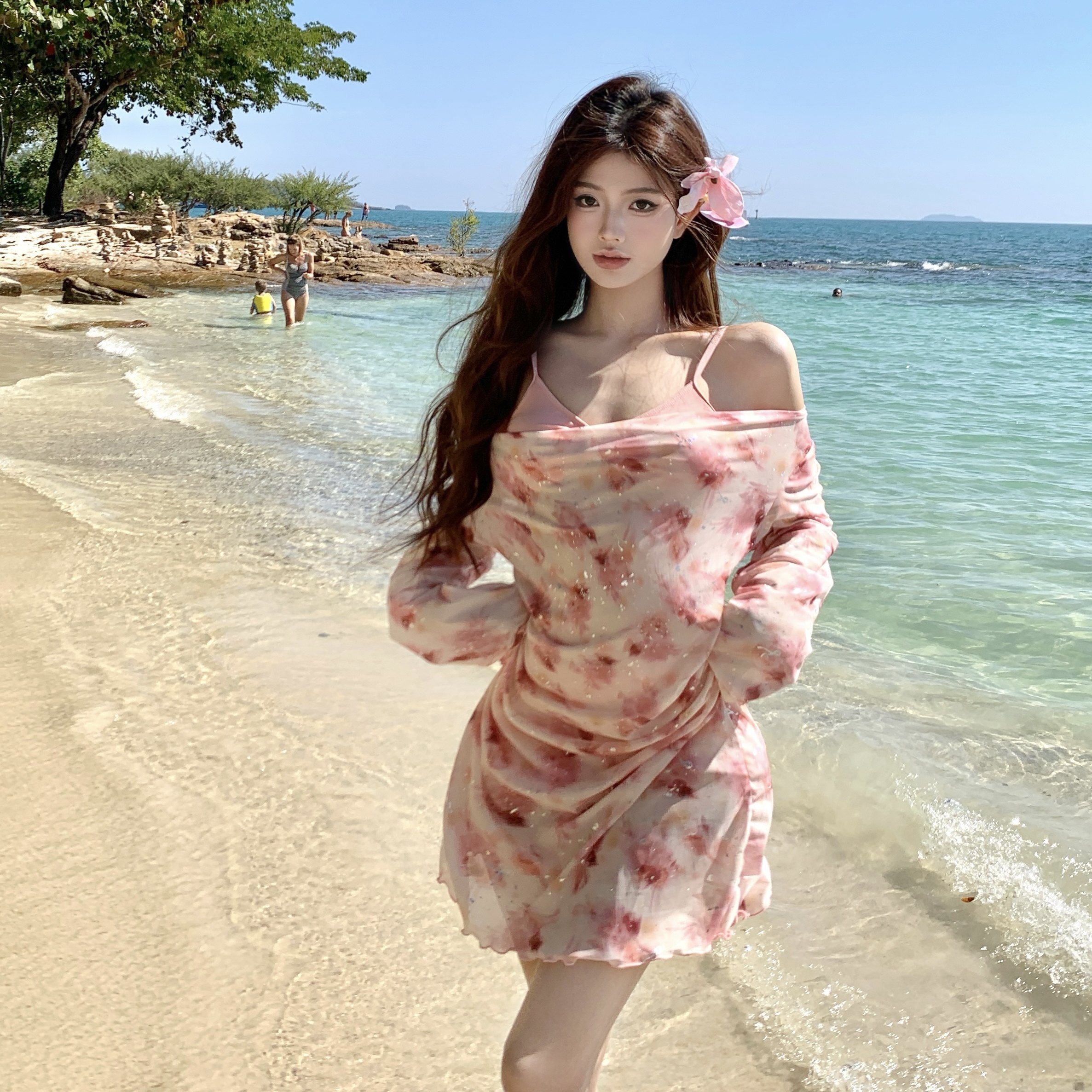 泳衣女长袖防晒罩衫粉色分体比基尼三件套温泉海边度假风性感甜美