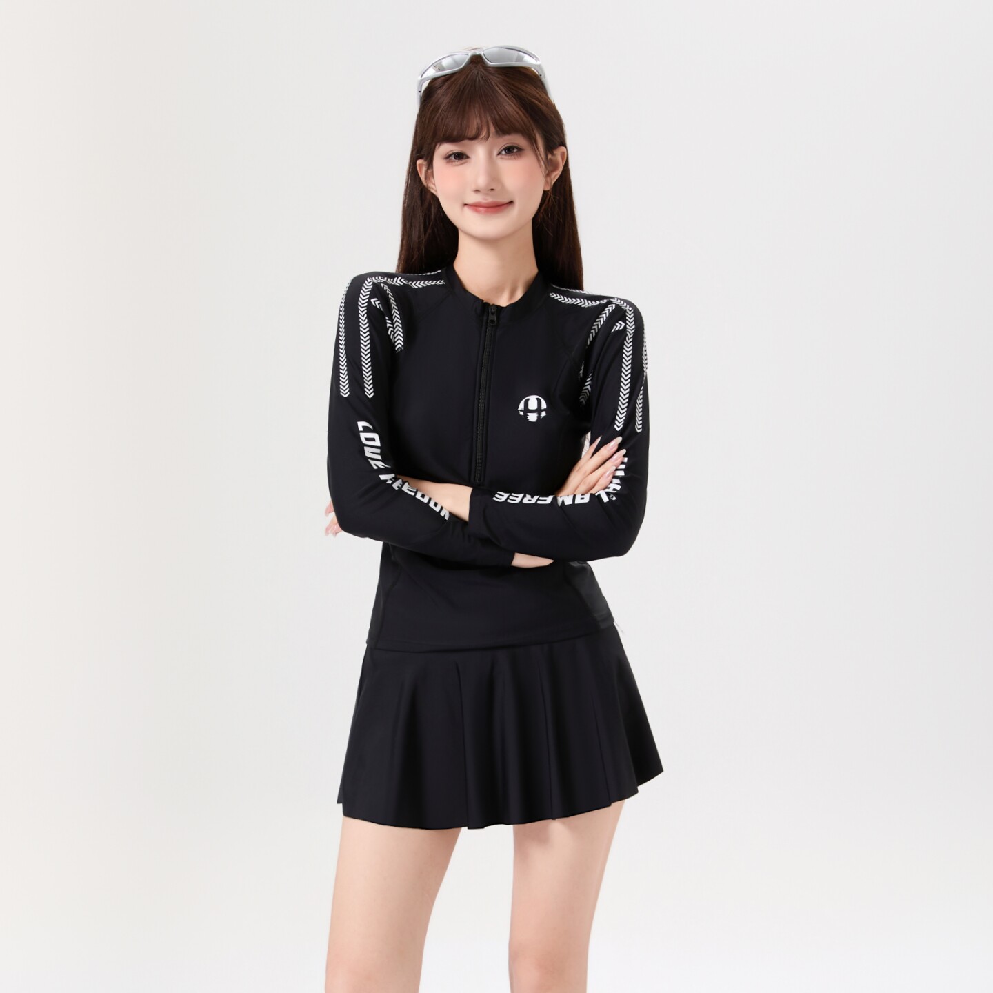 长袖拉链字母裙式分体显瘦泳衣女