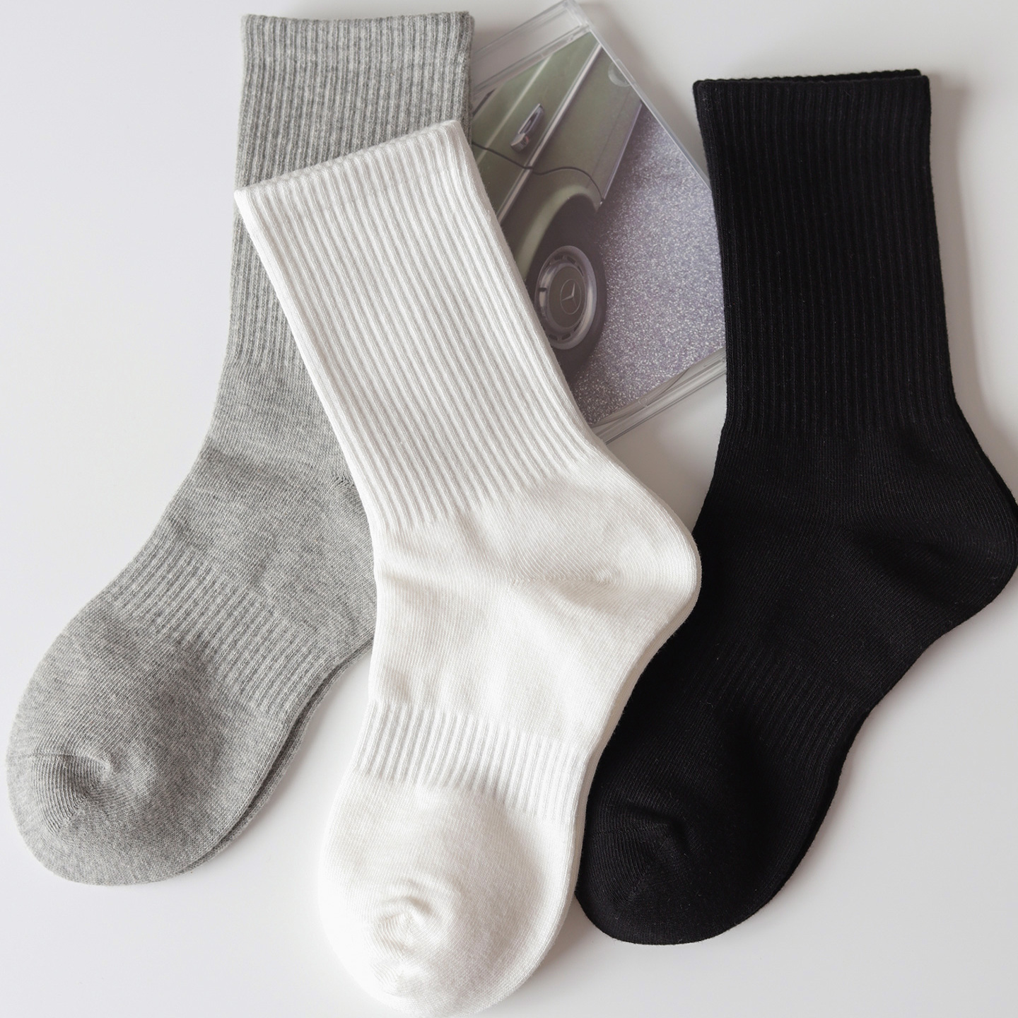 男女同款黑白色基礎運動襪
