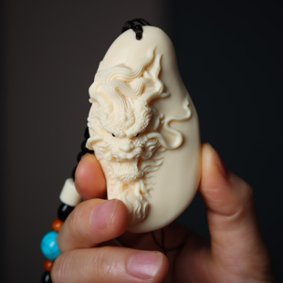 象牙果雕刻神龙见首手把件霸气盘龙男士车挂件复古风中式生肖吊坠