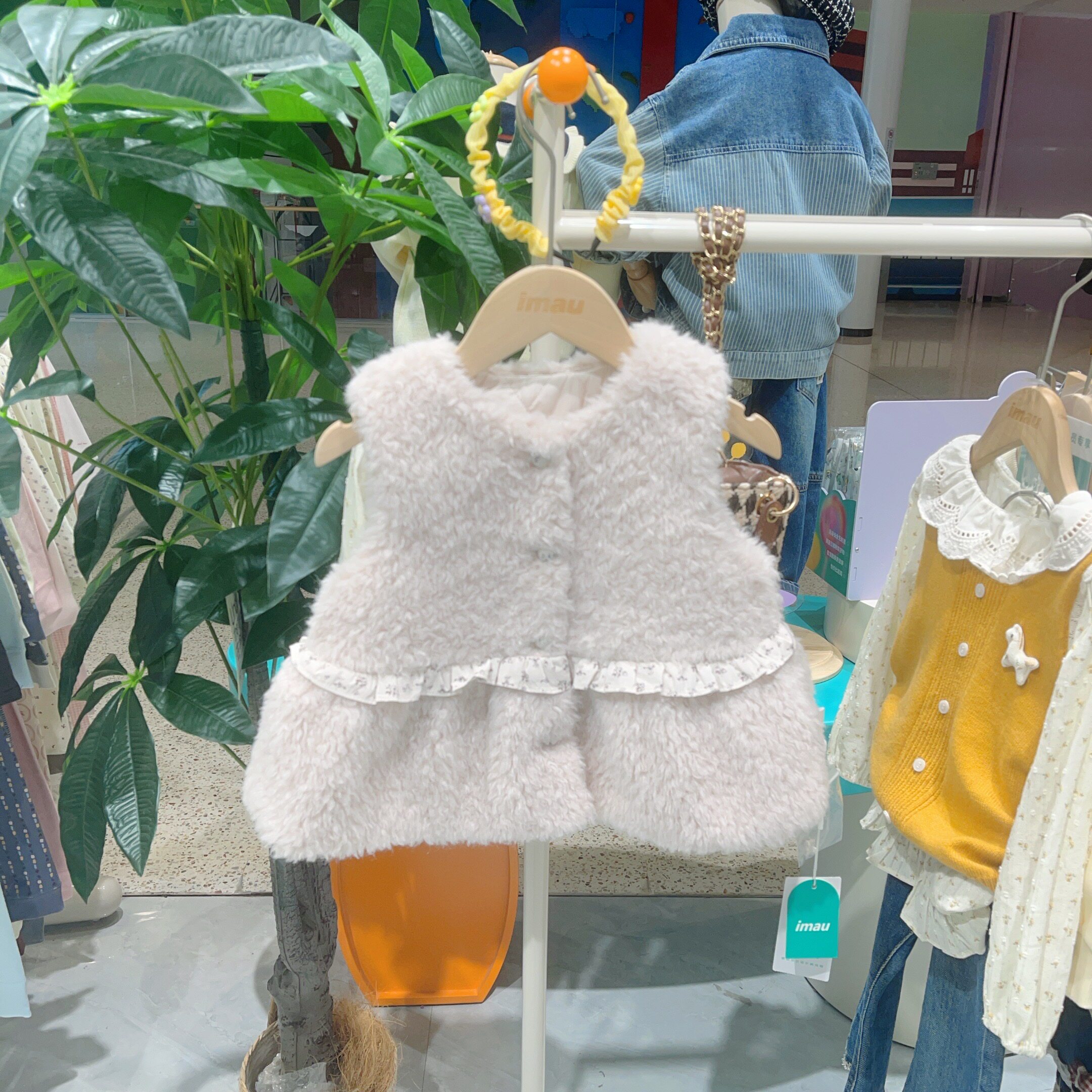2026冬季imau奕玛童装女小装儿童毛绒夹棉马甲碎花背心68SF110085