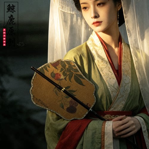 鲸鹿古画荔枝鸟印花竹帘扇紫竹长柄可旋转汉服拍照装饰腰扇