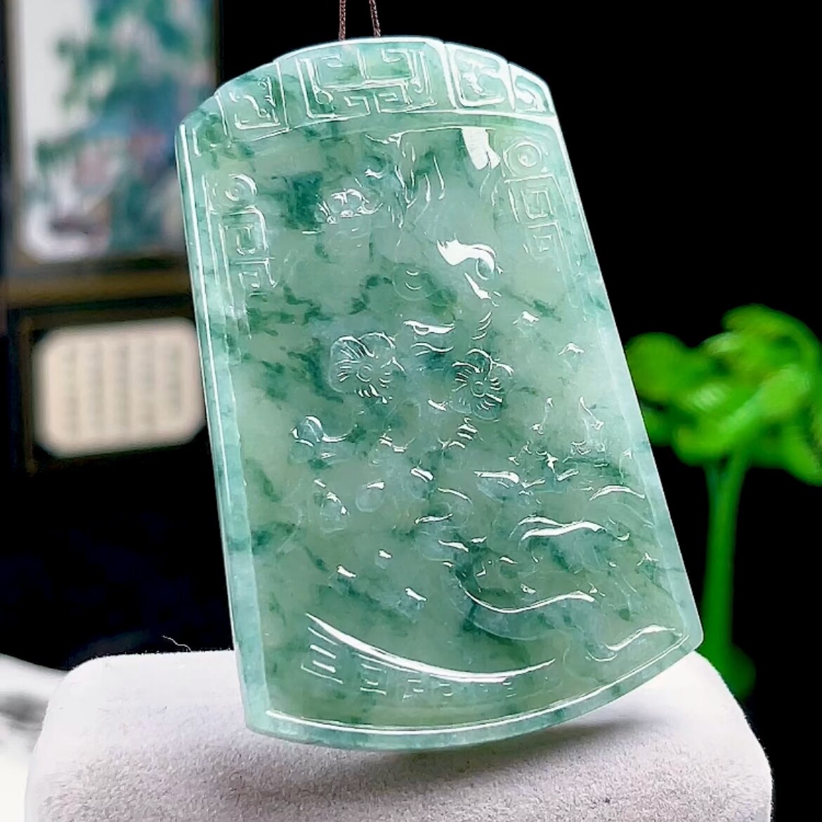 保真天然翡翠冰飘花鹿牌吊坠一路生花挂件缅甸A货玉石梅花鹿玉坠