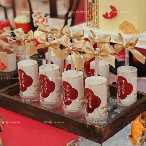 红色系甜品台装饰中式复古宝宝