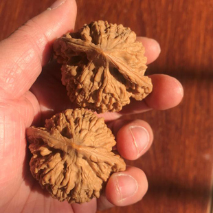 48mm桃心圆润龙鼎纹官帽文玩把件麻核桃老树保健压手大自然送礼大