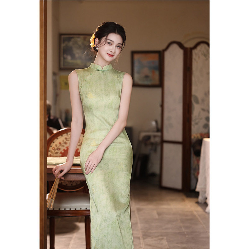 四小姐花样年华旗袍新中式绿色无袖女夏季修身改良日常高级感立领