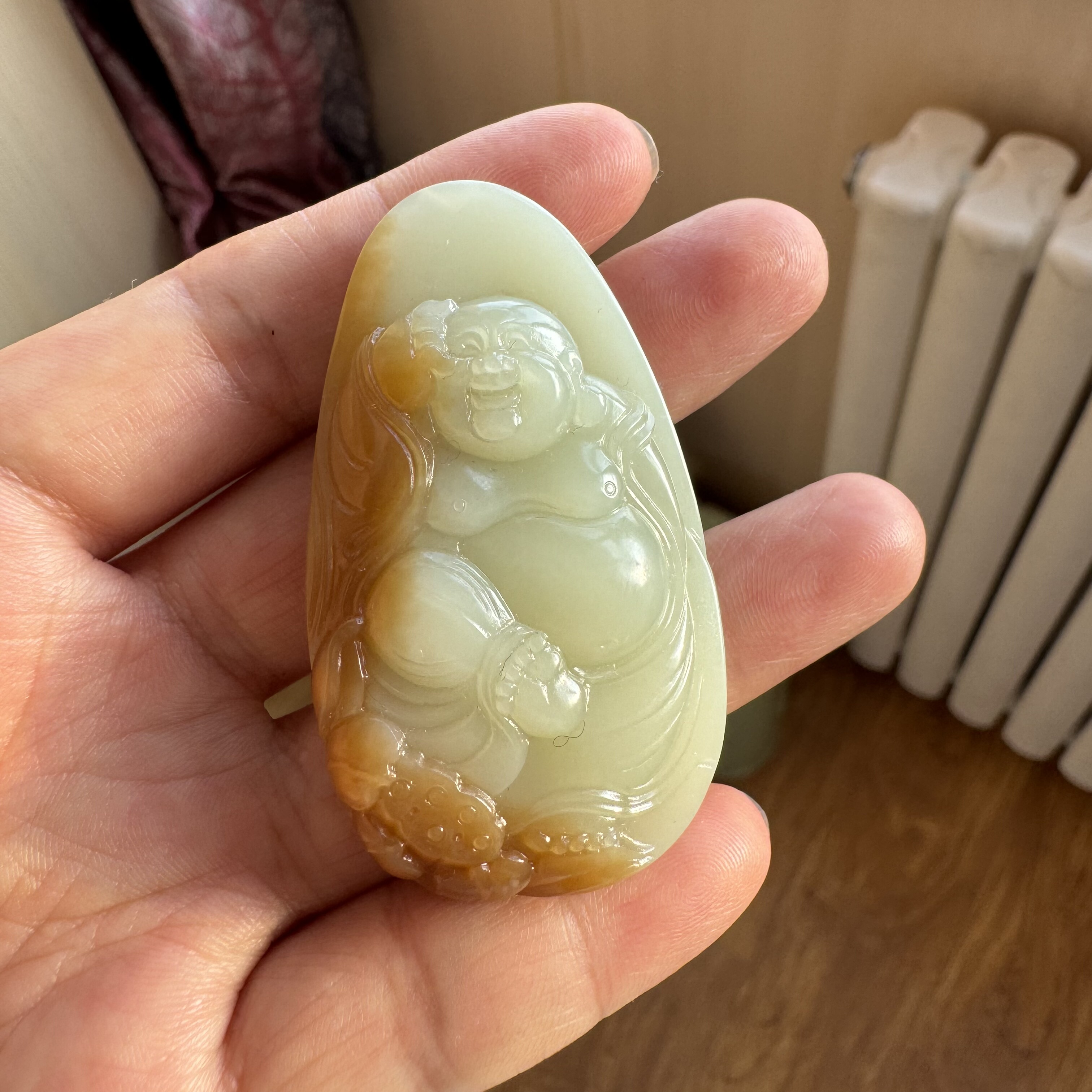 新疆且末料和田玉糖白玉佛牌金山糖黄底无结构苏工雕男女挂件收藏,珠宝/钻石/翡翠,颈饰,淘宝优惠券,粉丝福利购,淘宝优惠卷