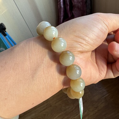 新疆和田玉糖白玉手链且末金山糖聚宝盆肉细无暇男女油膏手串首饰