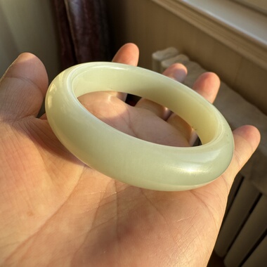 56.7圈新疆和田玉暖白玉手镯甜水河油膏料熟糯无棉裂微矿点包容