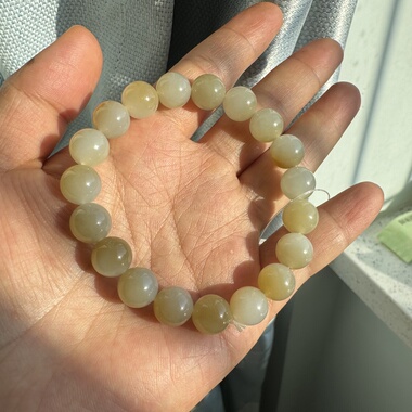 新疆且末料和田玉糖白玉手链卡10圆珠蜜糖白油润无暇男女手串