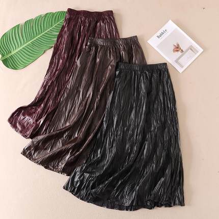 超好看小众肌理感PU皮大摆裙新款显瘦气质高腰压褶波尔多皮裙 T39