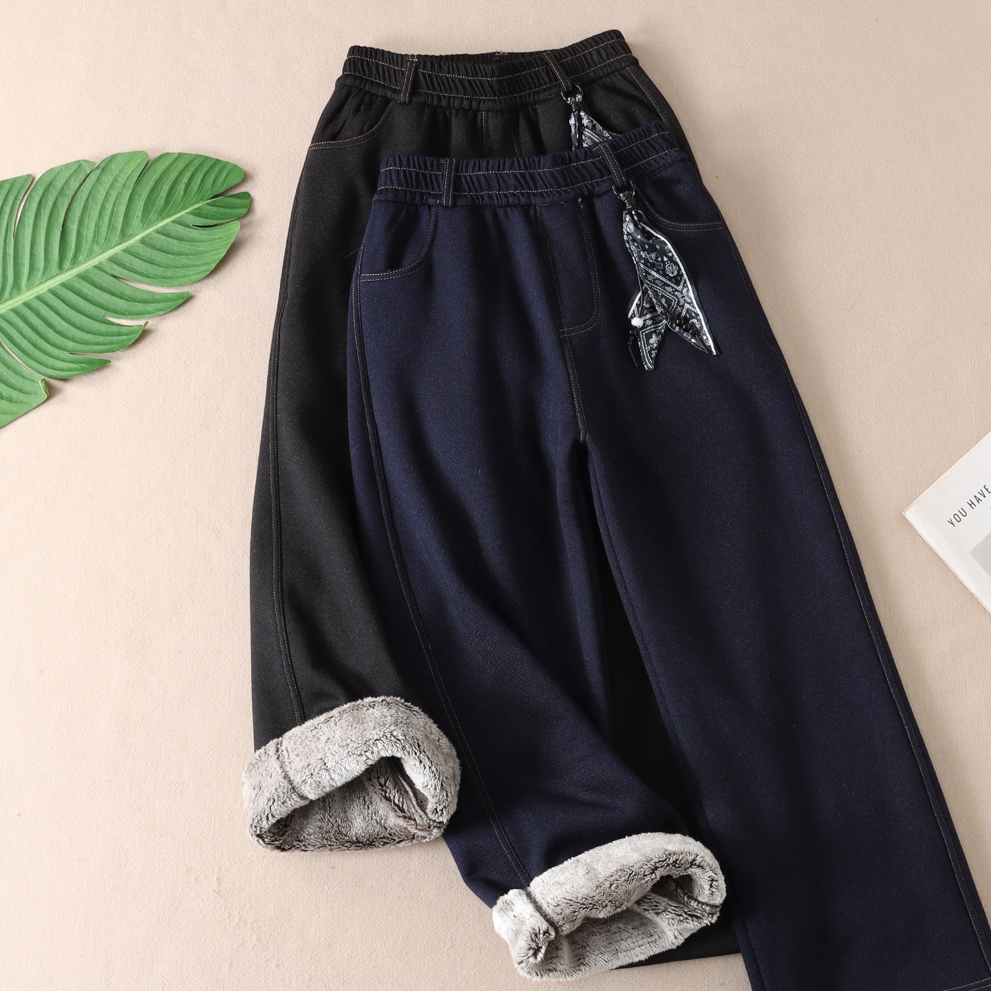 仿兔绒保暖加厚休闲窄版直筒裤女